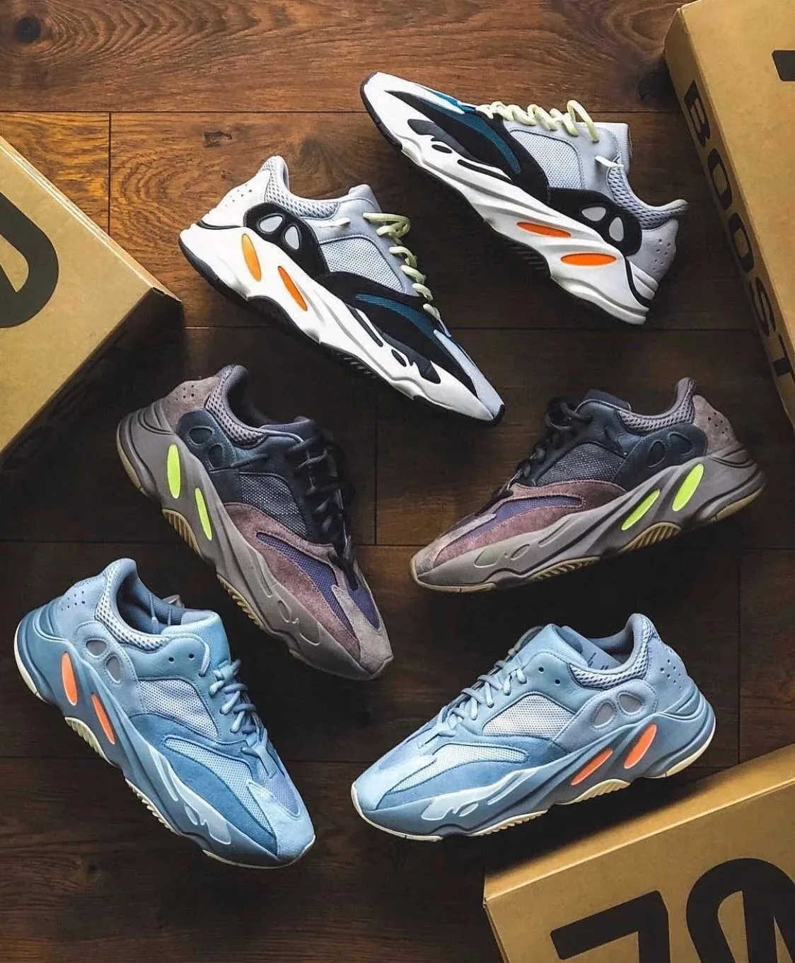 Yeezy 700 - Image 1