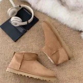 Uggs all styles - Image 1