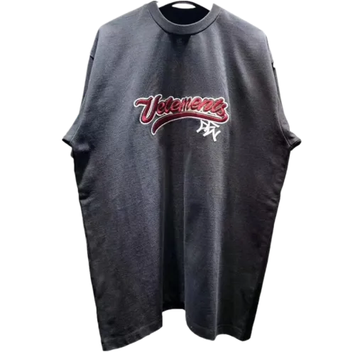 VETEMENTS EMBROIDERED TEE - Image 1