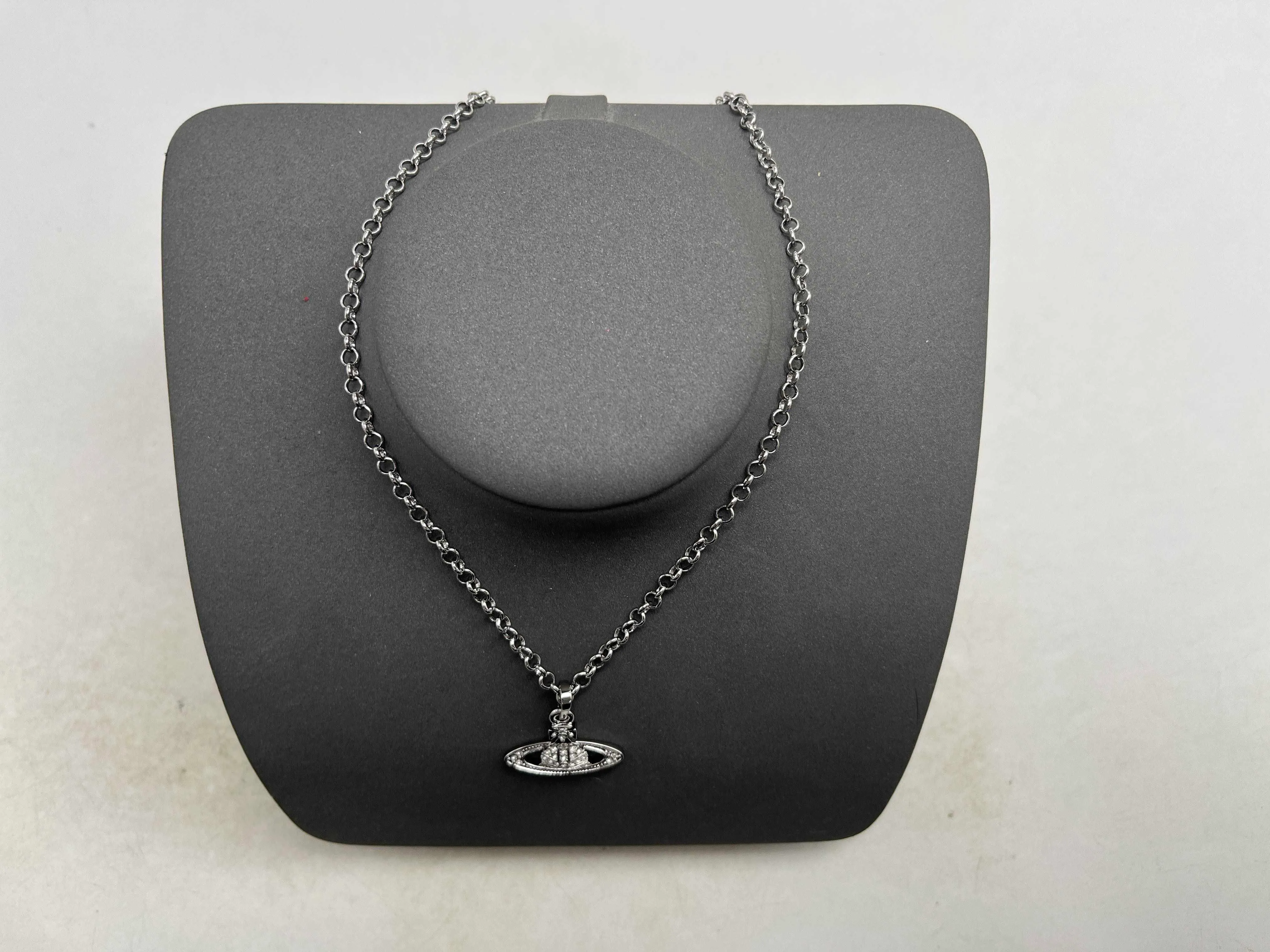 Vivienne Westwood necklace #1 thumbnail 2