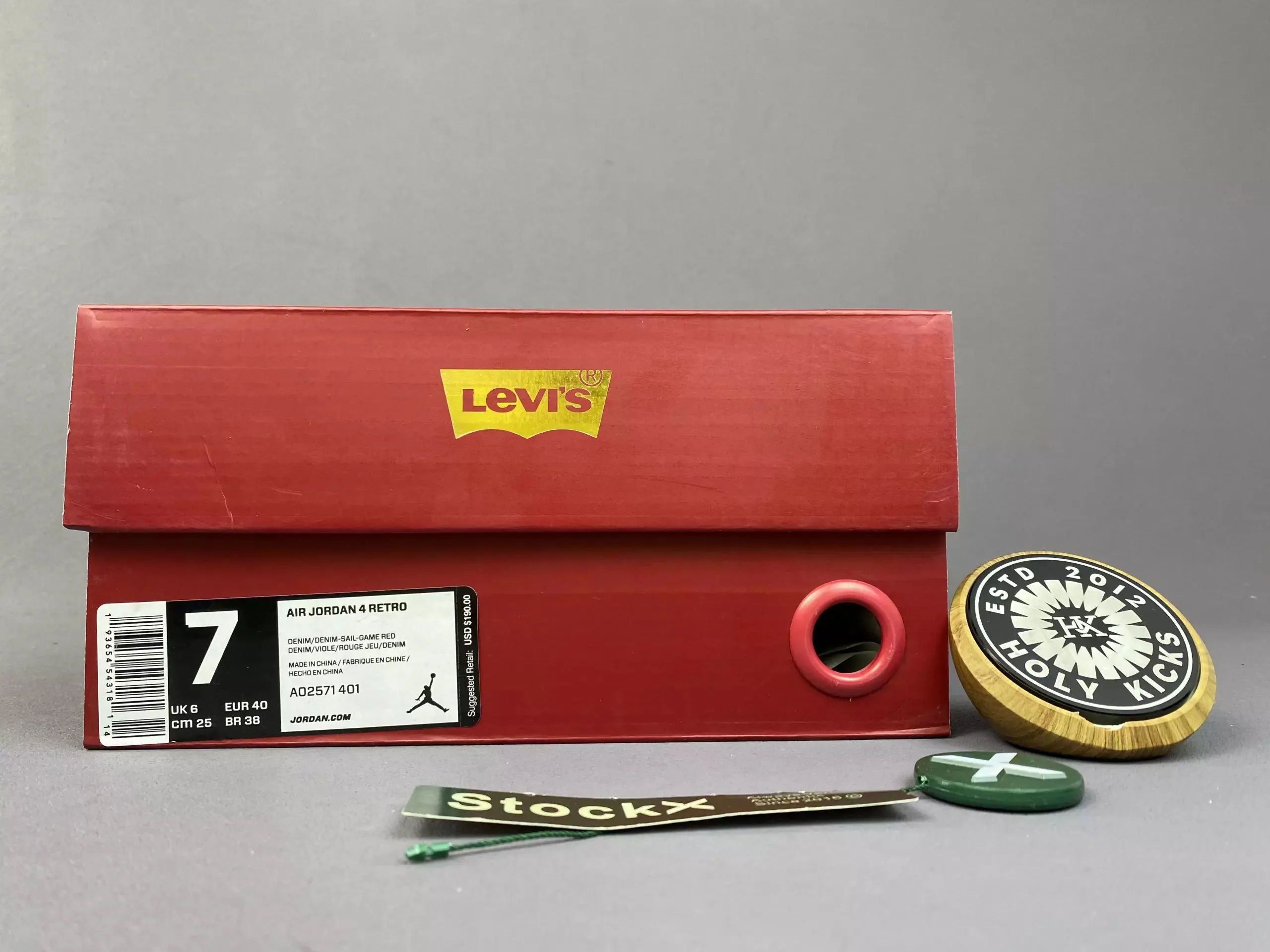 Jordan 4 Levi Black Denim thumbnail 2