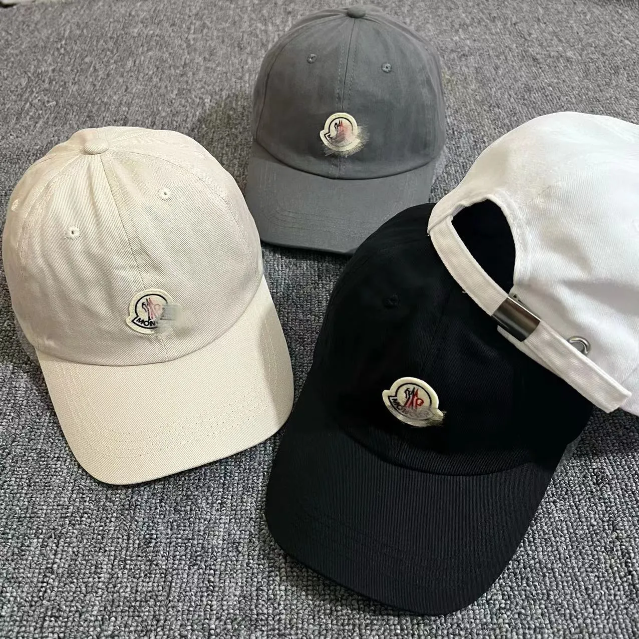 moncler cap thumbnail 2