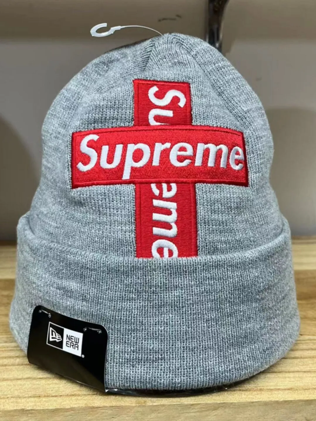Supreme box logo beanies thumbnail 2