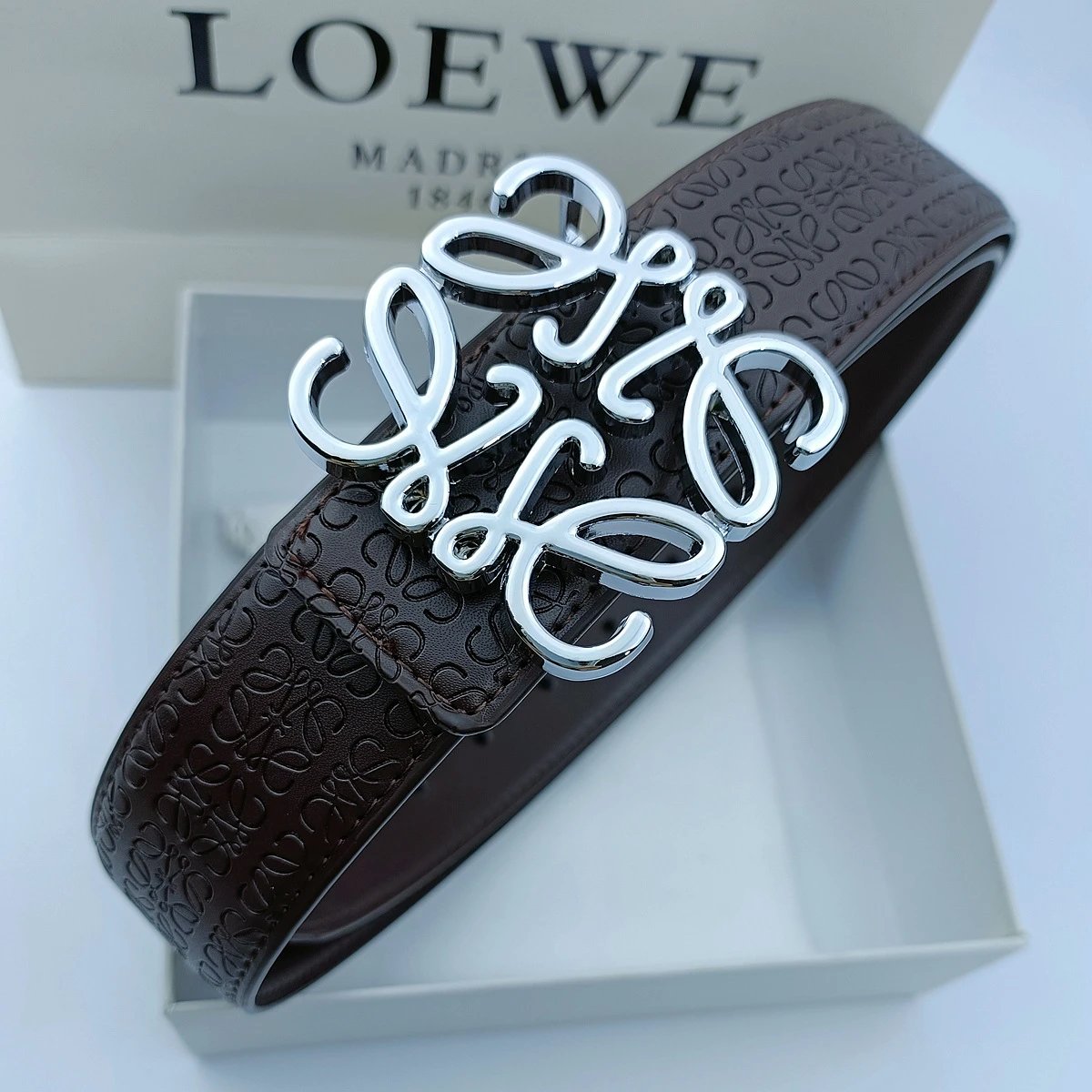 clothing — Streetwear Essential T Shirt from Weidian